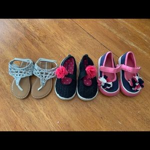 Lot of Size 5T shoes